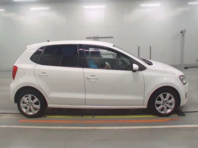 Volkswagen Polo  с аукциона в Японии