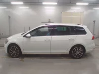 Volkswagen GOLF VARIANT лот № 38105 оценка 3.5  с аукциона в Японии 3