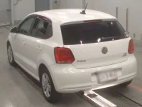 Volkswagen Polo лот № 38155 оценка 4  с аукциона в Японии 5