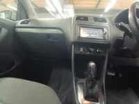 Volkswagen Polo лот № 38155 оценка 4  с аукциона в Японии 8