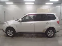 Subaru FORESTER лот № 10065 оценка R  с аукциона в Японии 3