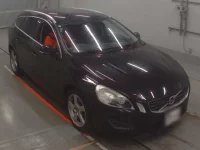 Volvo V60 лот № 38015 оценка 4  с аукциона в Японии 4