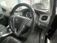 Volvo V60 лот № 38015 оценка 4  с аукциона в Японии 6