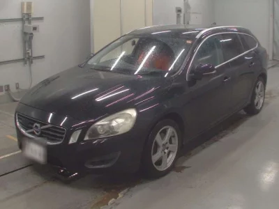 Volvo V60  с аукциона в Японии