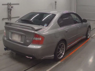Subaru Legacy B4