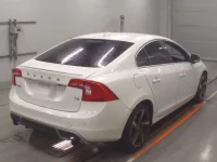 Volvo S60 лот № 38026 оценка 4.5  с аукциона в Японии 1