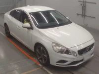 Volvo S60 лот № 38026 оценка 4.5  с аукциона в Японии 4