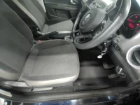 Volkswagen UP лот № 38002 оценка 4  с аукциона в Японии 7