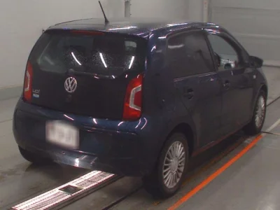 Volkswagen UP  с аукциона в Японии