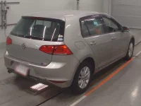 Volkswagen Golf лот № 38013 оценка 3  с аукциона в Японии 1