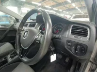 Volkswagen Golf лот № 38013 оценка 3  с аукциона в Японии 6