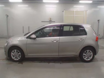 Volkswagen Golf  с аукциона в Японии