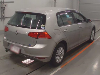 Volkswagen Golf  с аукциона в Японии