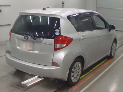 Subaru TREZIA  с аукциона в Японии
