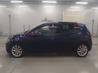 Volkswagen Golf лот № 38250 оценка 4  с аукциона в Японии 3