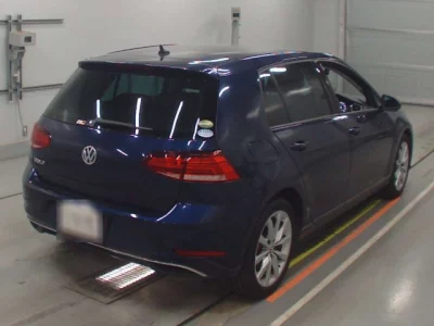 Volkswagen Golf  с аукциона в Японии