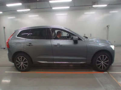 Volvo XC60  с аукциона в Японии