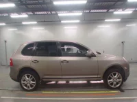 Porsche Cayenne лот № 38251 оценка 3.5  с аукциона в Японии 2