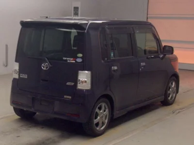 Toyota PIXIS SPACE  с аукциона в Японии