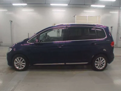 Volkswagen GOLF TOURAN  с аукциона в Японии