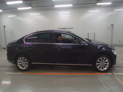Volkswagen Passat  с аукциона в Японии