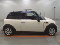 BMW MINI лот № 38176 оценка 4  с аукциона в Японии 2