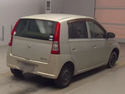 Daihatsu MIRA  с аукциона в Японии