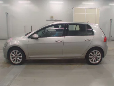 Volkswagen Golf  с аукциона в Японии