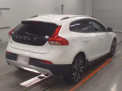 Volvo V40  с аукциона в Японии