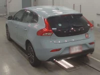 Volvo V40 лот № 38178 оценка 3.5  с аукциона в Японии 5