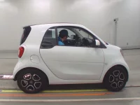 Smart FORTWO лот № 38200 оценка 4.5  с аукциона в Японии 2
