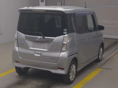 Nissan DAYZ ROOX  с аукциона в Японии