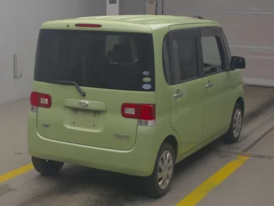Daihatsu TANTO  с аукциона в Японии