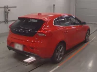 Volvo V40 лот № 38216 оценка 3.5  с аукциона в Японии 1