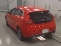 Volvo V40 лот № 38216 оценка 3.5  с аукциона в Японии 5