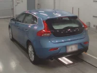 Volvo V40 лот № 38219 оценка 3.5  с аукциона в Японии 5