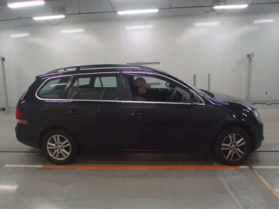 Volkswagen GOLF VARIANT  с аукциона в Японии
