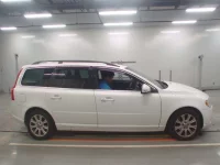Volvo V70 лот № 38268 оценка 3  с аукциона в Японии 2