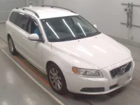 Volvo V70 лот № 38268 оценка 3  с аукциона в Японии 4