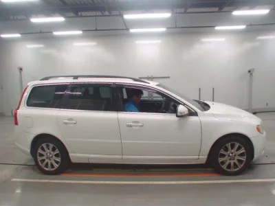 Volvo V70  с аукциона в Японии