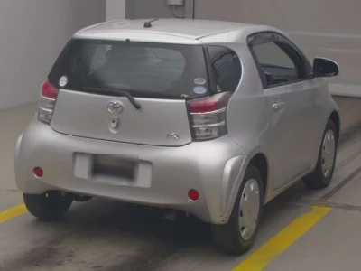 Toyota IQ  с аукциона в Японии