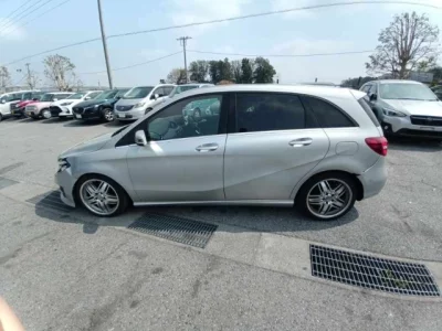 Mercedes-Benz B CLASS