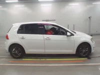 Volkswagen Golf лот № 38278 оценка 4.5  с аукциона в Японии 2