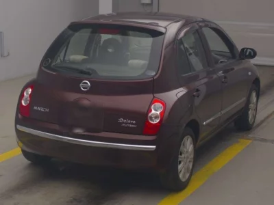 Nissan March