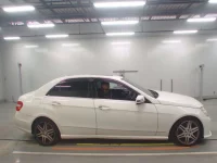 Mercedes-Benz E CLASS лот № 38301 оценка 4  с аукциона в Японии 2