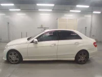 Mercedes-Benz E CLASS лот № 38301 оценка 4  с аукциона в Японии 3