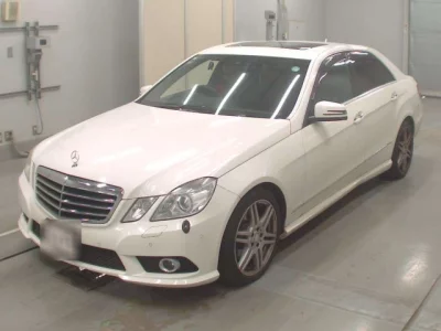 Mercedes-Benz E CLASS  с аукциона в Японии