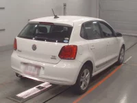 Volkswagen Polo лот № 38327 оценка 3.5  с аукциона в Японии 1