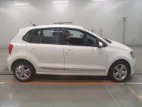 Volkswagen Polo лот № 38327 оценка 3.5  с аукциона в Японии 2