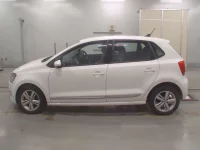 Volkswagen Polo лот № 38327 оценка 3.5  с аукциона в Японии 3